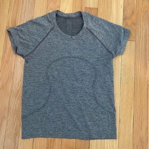 Grey lululemon swiftly tech tshirt!